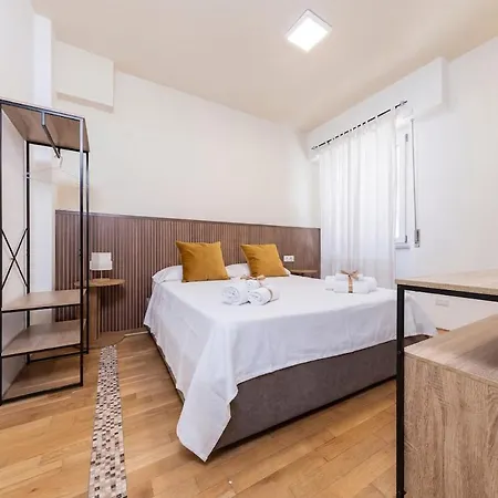 I Like 2 Apartment *