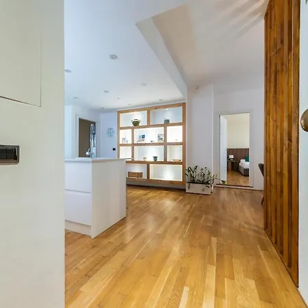 I Like 2 Apartment *